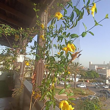 Eman Sweet Home - Cozy Privet Unique Apartment In Haifa Downtown Exterior foto